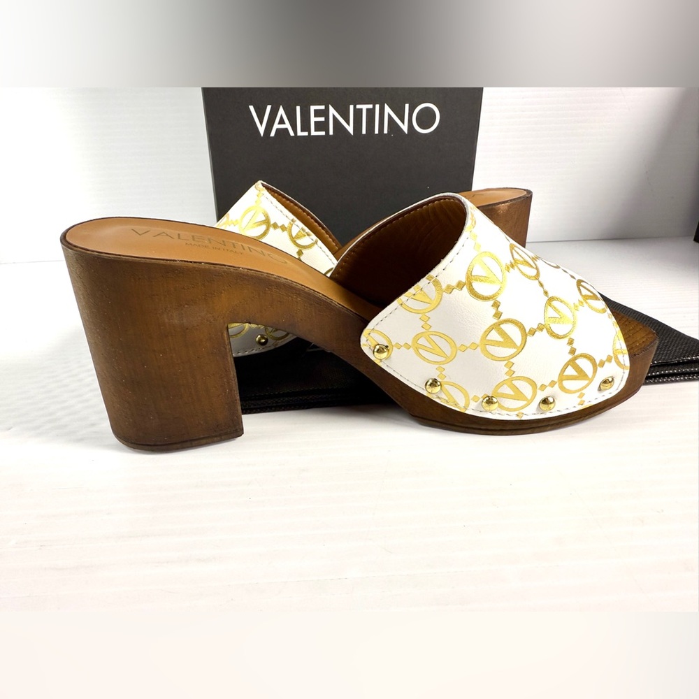 Valentino Women's Kiki White and Gold Mules size 8 - Picture 4 of 9
